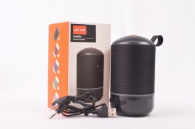 Parlantes JC-206 (1).jpg